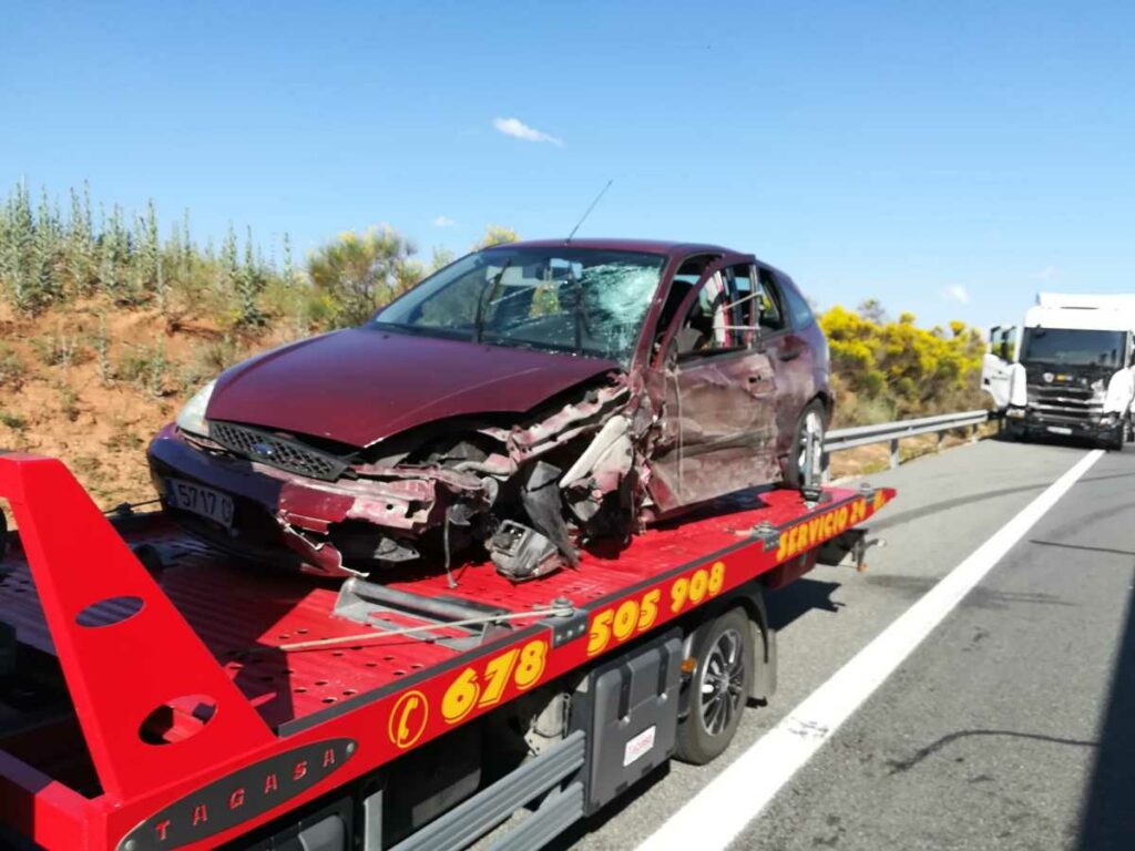 Grave accidente que deja dos muertos por un terrible despiste en Cuenca Grave accidente que deja dos muertos por un terrible despiste en Cuenca