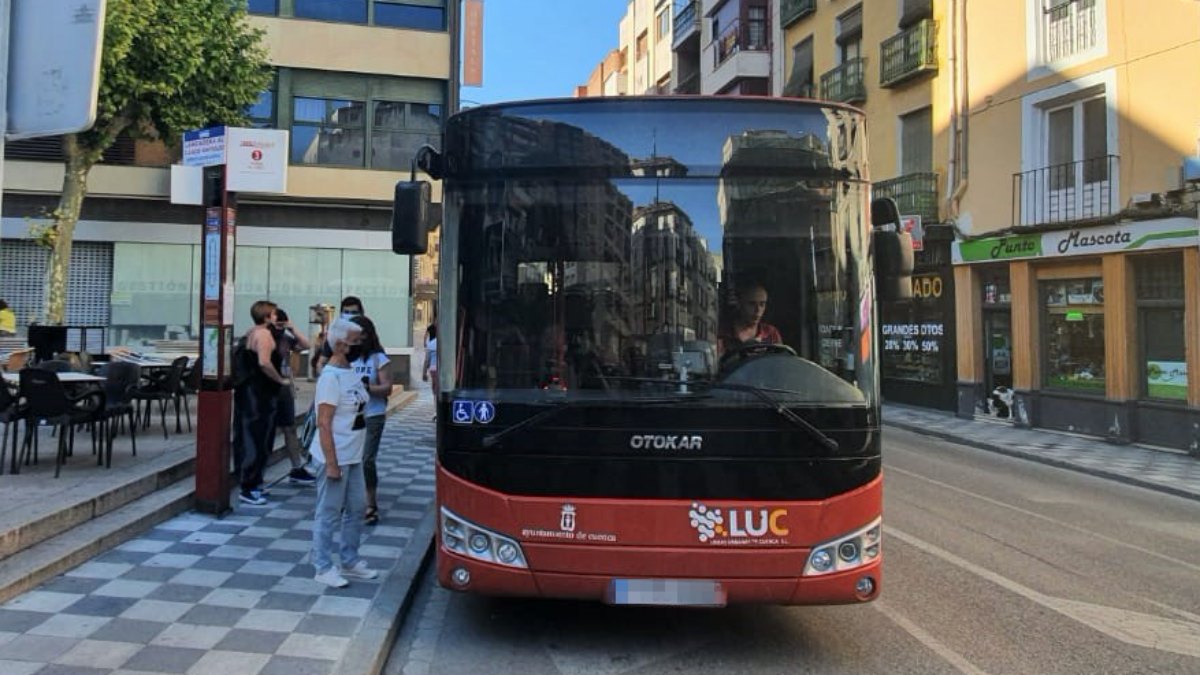 Línea de autobuses cuenca