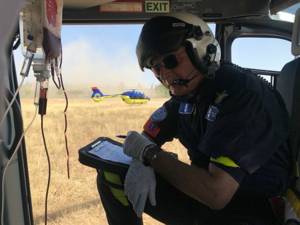 El helicóptero sanitario de Ciudad Real ha realizado más de medio centenar de transfusiones extrahopitalarias a pacientes afectados por traumatismos graves