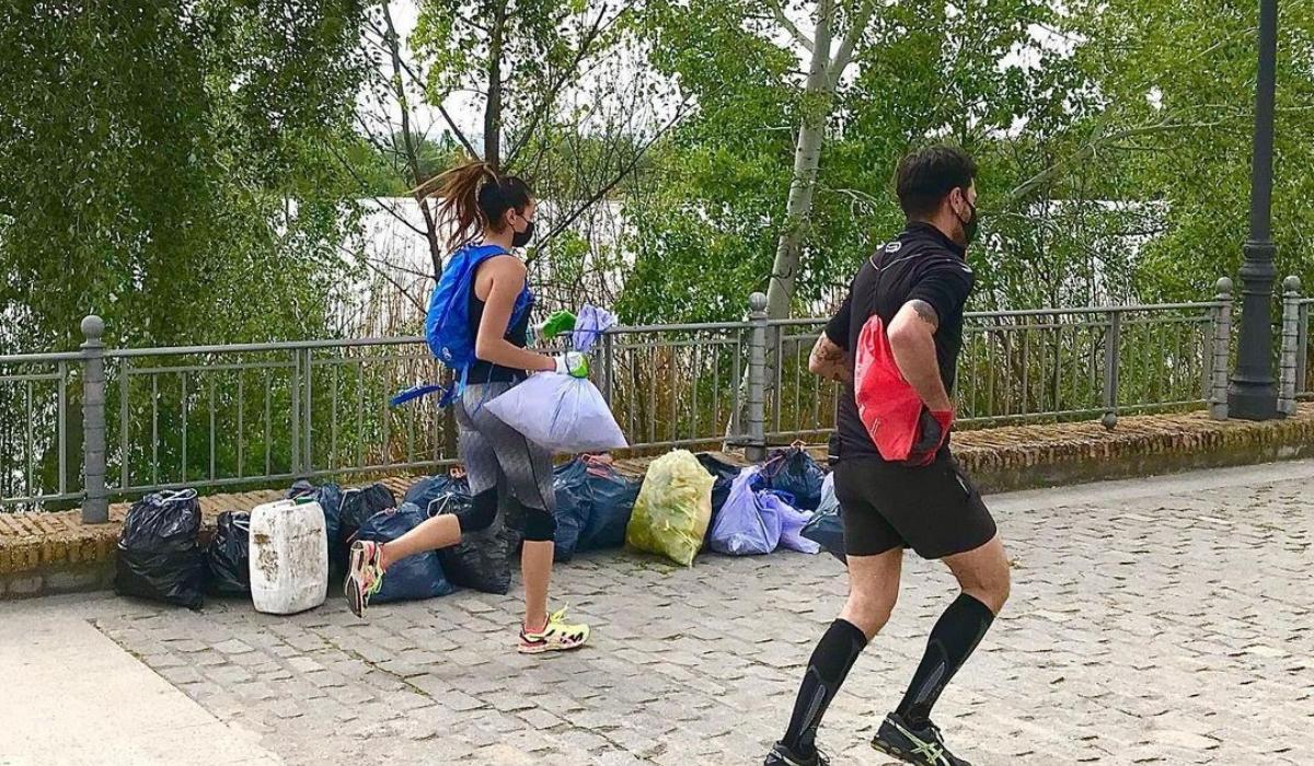 'Talaplogging' une el deporte y el medioambiente para acabar con la basura en los espacios verdes de Talavera