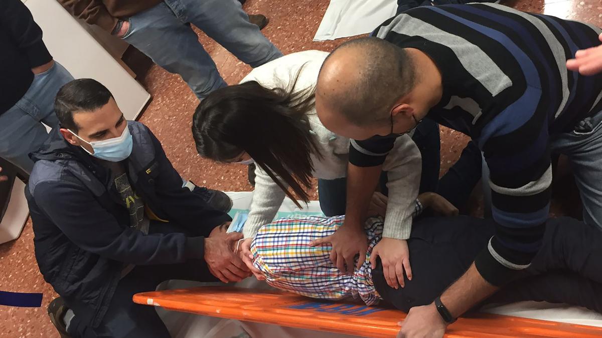 La Gerencia de Alcázar de San Juan difunde conocimientos sobre técnicas y tratamientos de emergencias entre 21 profesionales sanitarios / SESCAM