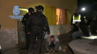 El laboratorio desmantelado fue asaltado por parte del Grupo Especial de Operaciones (GEO) y contaba con capacidad para producir unos 150 kilogramos de cocaína al mes