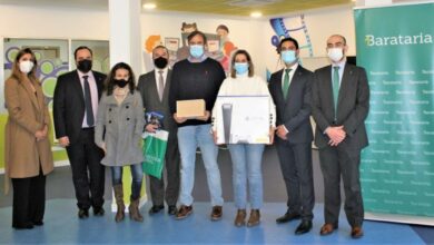 Los empleados de Eurocaja Rural donan una consola al Hospital Nacional de Parapléjicos / Foto Eurocaja Rural