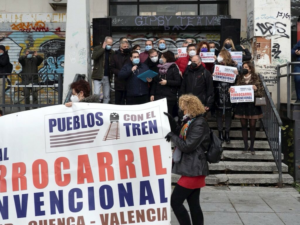 Clamor en Cuenca para reclamar el mantenimiento del ferrocarril convencional