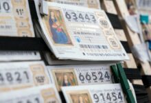 Varios décimos de la Lotería de Navidad en una imagen de archivo