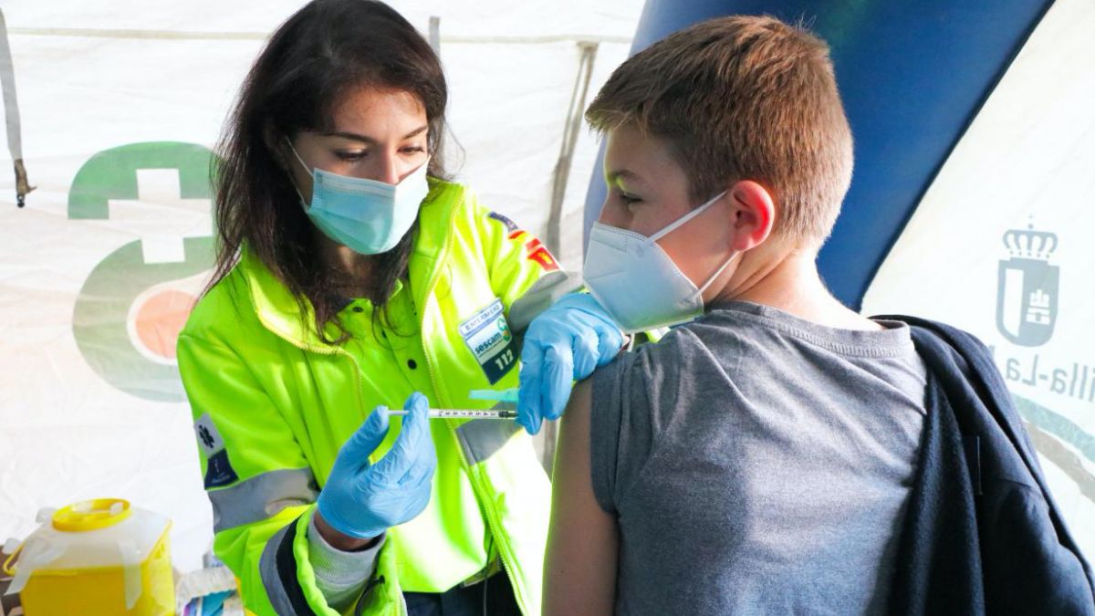 Ya son más de 20.000 los menores de entre 9 y 11 años vacunados en Castilla-La Mancha con la primera dosis contra el COVID-19