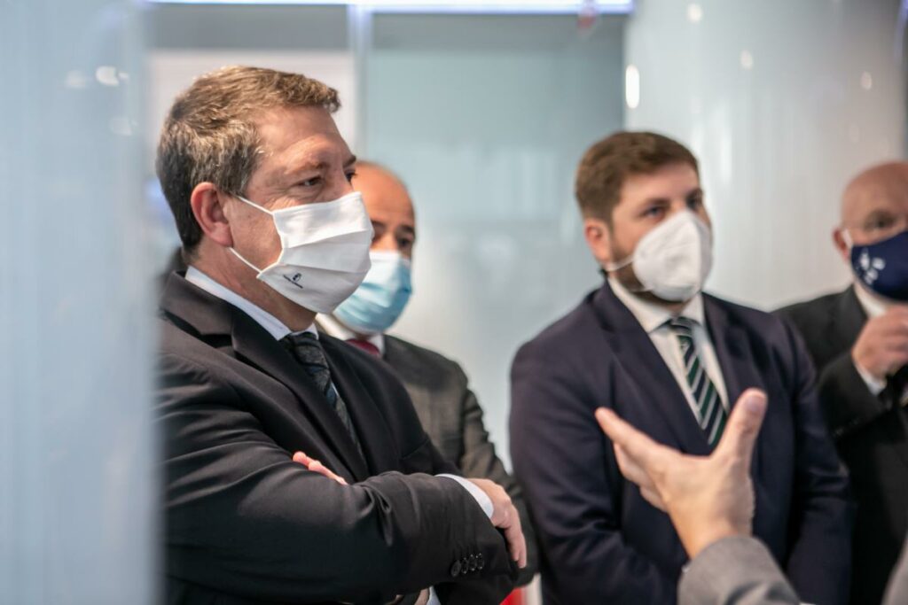 El presidente de Castilla-La Mancha, Emiliano García-Page, visita el Centro de Interpretación del Agua y la Torre del Agua / JCCM