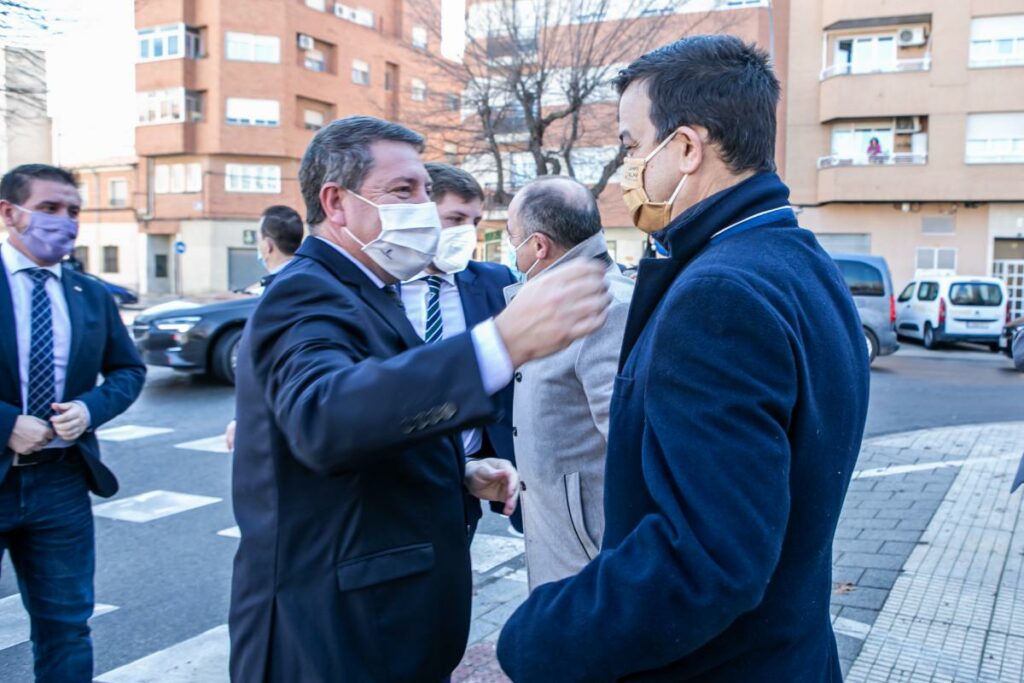 El presidente de Castilla-La Mancha, Emiliano García-Page, visita el Centro de Interpretación del Agua y la Torre del Agua / JCCM