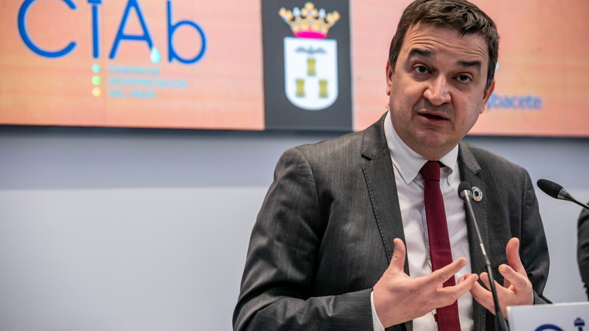 El consejero de Agricultura, Agua y Desarrollo Rural, Francisco Martínez Arroyo / JCCM