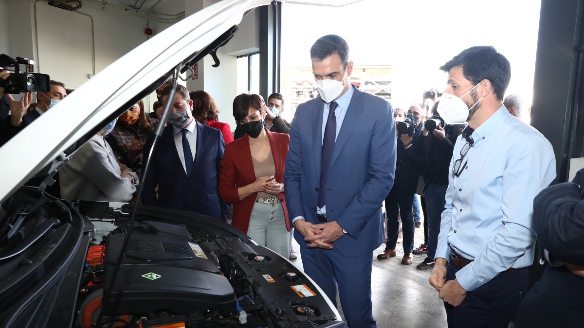 El presidente del Gobierno, Pedro Sánchez, ha visitado este miércoles el Centro Nacional del Hidrógeno (CNH2), en Puertollano, Ciudad Real / Imagen: Gobierno de España