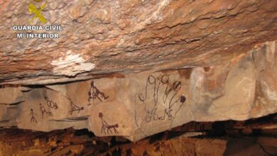 La Guardia Civil esclarece la autoría de unas pintadas en la Cueva de la Rendija, Herencia, Ciudad Real
