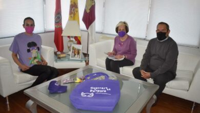 La Asociación “Guerreros Púrpura” presenta sus acciones para mejorar la calidad de vida de niños y niñas con enfermedades raras y sus familias a la alcaldesa de Ciudad Real