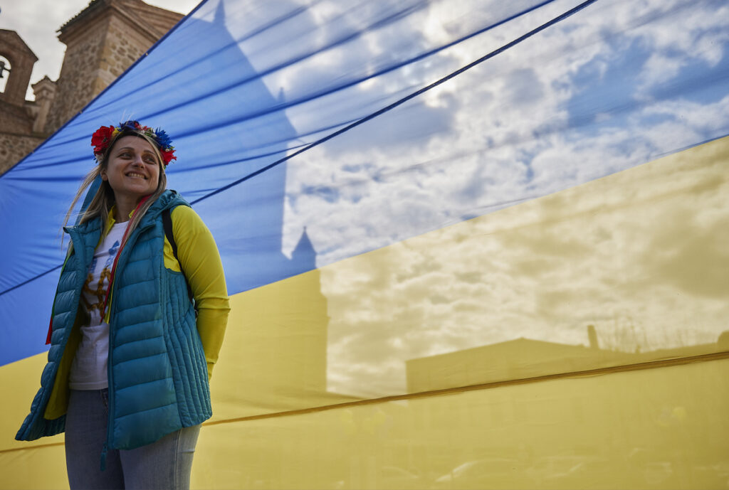 2.000 talaveranos salen a la calle para mostrar su apoyo al pueblo ucraniano