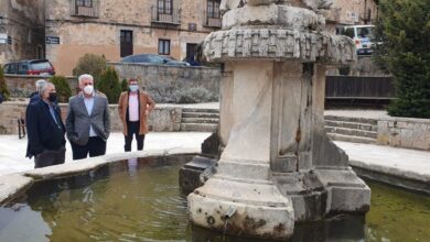 El presidente de la Diputación, José Luis Vega, ha visitado junto al alcalde de Atienza, Pedro Loranca, la zona objeto de esta inversión para comprobar personalmente el resultado de los trabajos