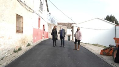 Ramiro Magro y alcaldesa de Fuencemillán / Diputación Guadalajara