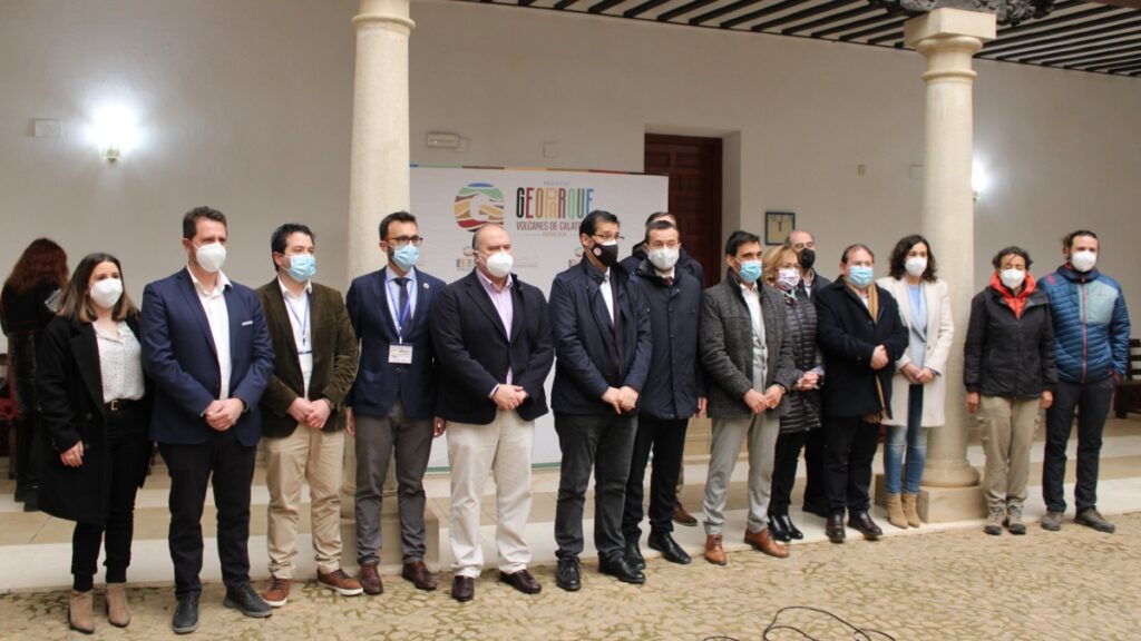 El Gobierno regional apoya la candidatura del Geoparque ‘Volcanes de Calatrava’ para que la UNESCO lo incluya en la Red Mundial de Geoparques / JCCM