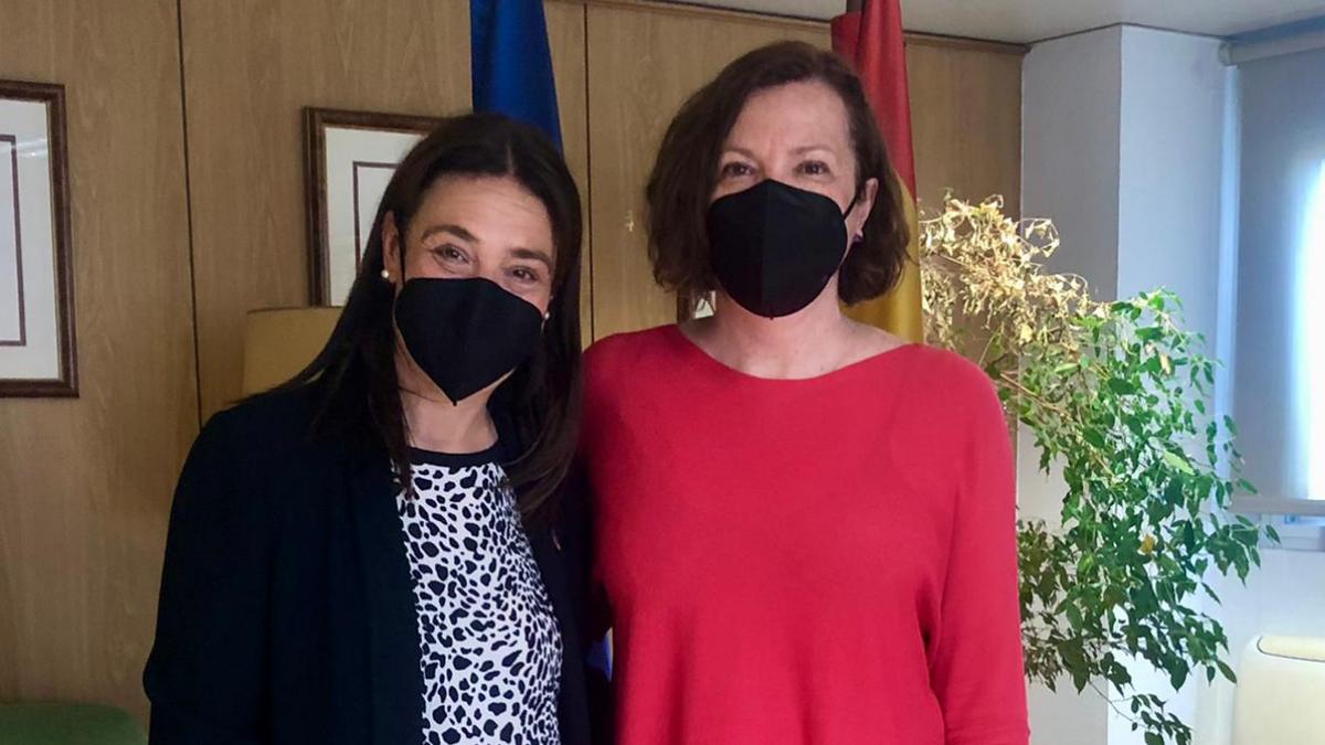 La primera teniente de alcaldía del Ayuntamiento de Ciudad Real, Pilar Zamora, se reúne con la directora general de Economía Social, Maravillas Espín / Ayto. Ciudad Real