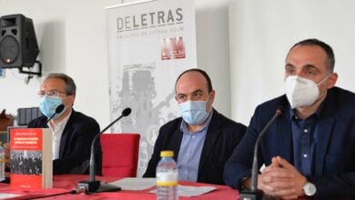 Historiadores reflexionan en la Facultad de Letras de Ciudad Real sobre los 40 años de vida del Estatuto de Autonomía de Castilla-La Mancha / UCLM