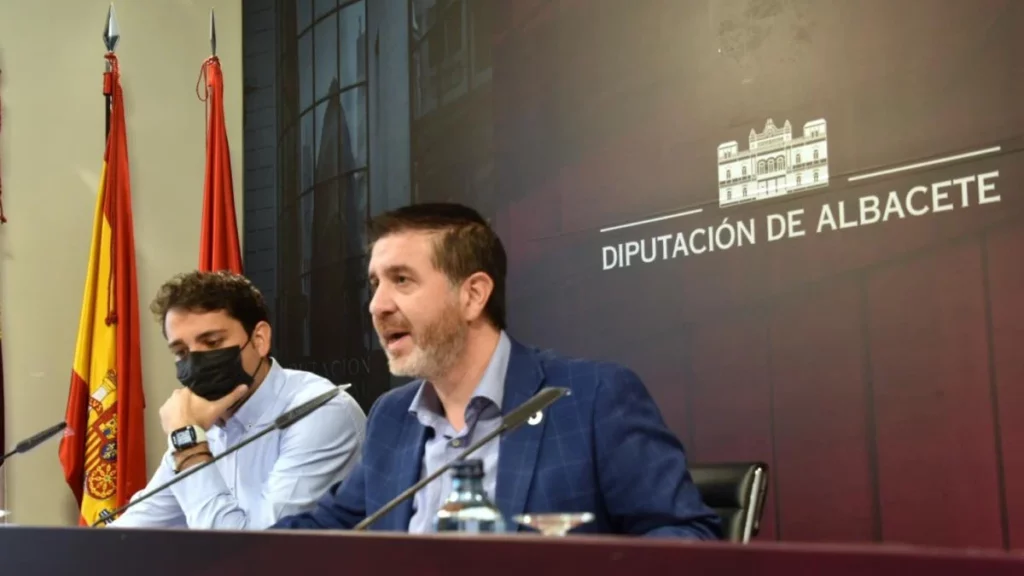 La Diputación de Albacete avanza en la señalización de puertos de montaña aportando valor añadido a la oferta deportiva en la provincia / Diputación Albacete