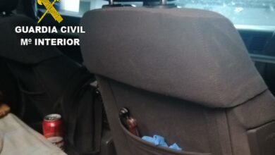 Fueron intervenidas dos armas blancas con las que presuntamente, cometieron el delito / Foto: Guardia Civil