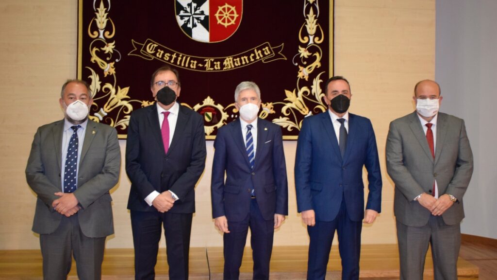 El Campus de Cuenca acoge la clausura del curso selectivo del Cuerpo de Ayudantes de Instituciones Penitenciarias / UCLM
