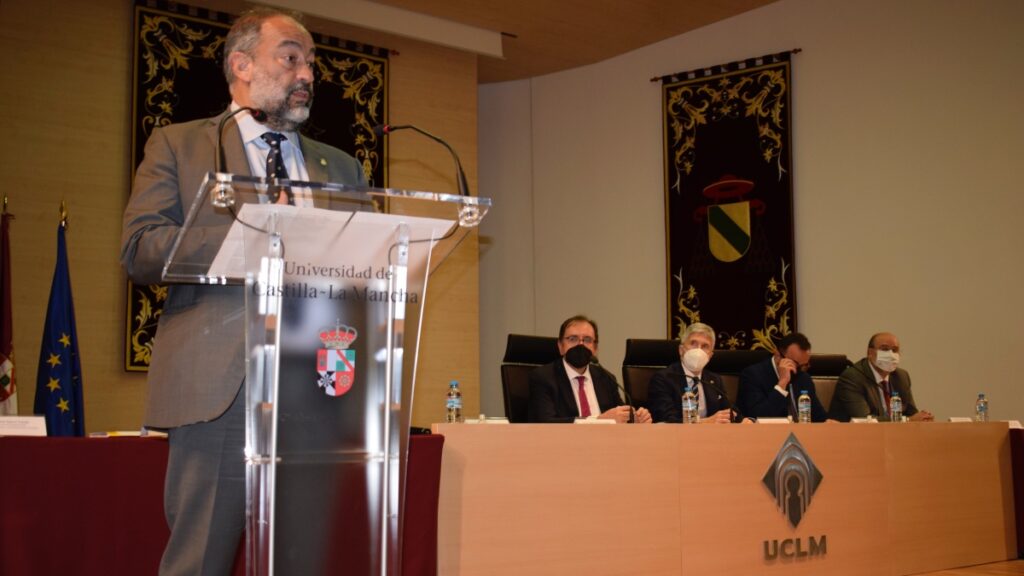 El Campus de Cuenca acoge la clausura del curso selectivo del Cuerpo de Ayudantes de Instituciones Penitenciarias / UCLM