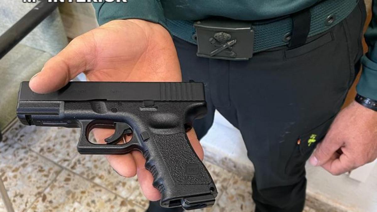 Detenido por encañonar a un guardia civil de Guadalajara con un arma simulada / Foto: Guardia Civil