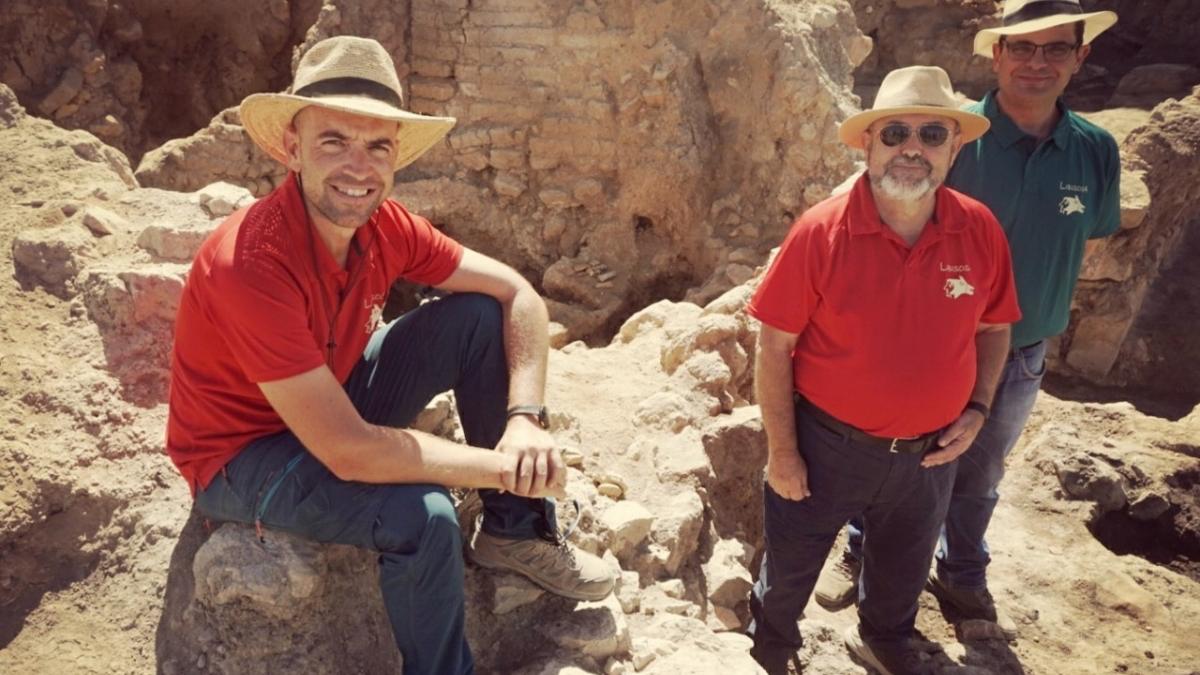 De izquierda a derecha: Héctor Uroz, José Uroz y José Antonio Molina (Libisosa, agosto 2019) / Foto: Proyecto Libisosa