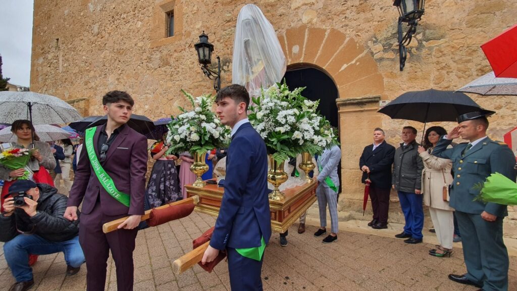 Santi Cabañero acompaña al pueblo de Balazote en sus tradicionales fiestas en honor a Santa Mónica / Foto: diputación Albacete