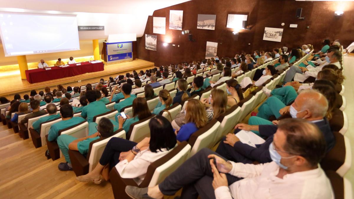 El Área Integrada de Guadalajara hace entrega de sus certificaciones a 47 residentes que han finalizado su formación como especialistas / SESCAM