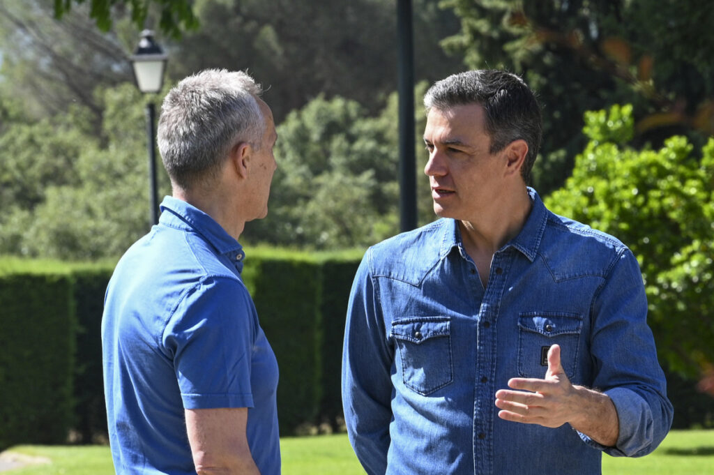 Reunión entre Sánchez y Stoltenberg para preparar Cumbre de la OTAN en Madrid