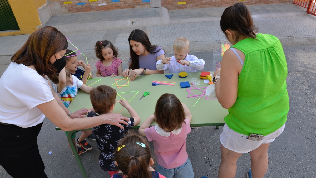 La Facultad de Educación del Campus de Ciudad Real celebra una jornada con escolares para fomentar el gusto por las matemáticas / UCLM