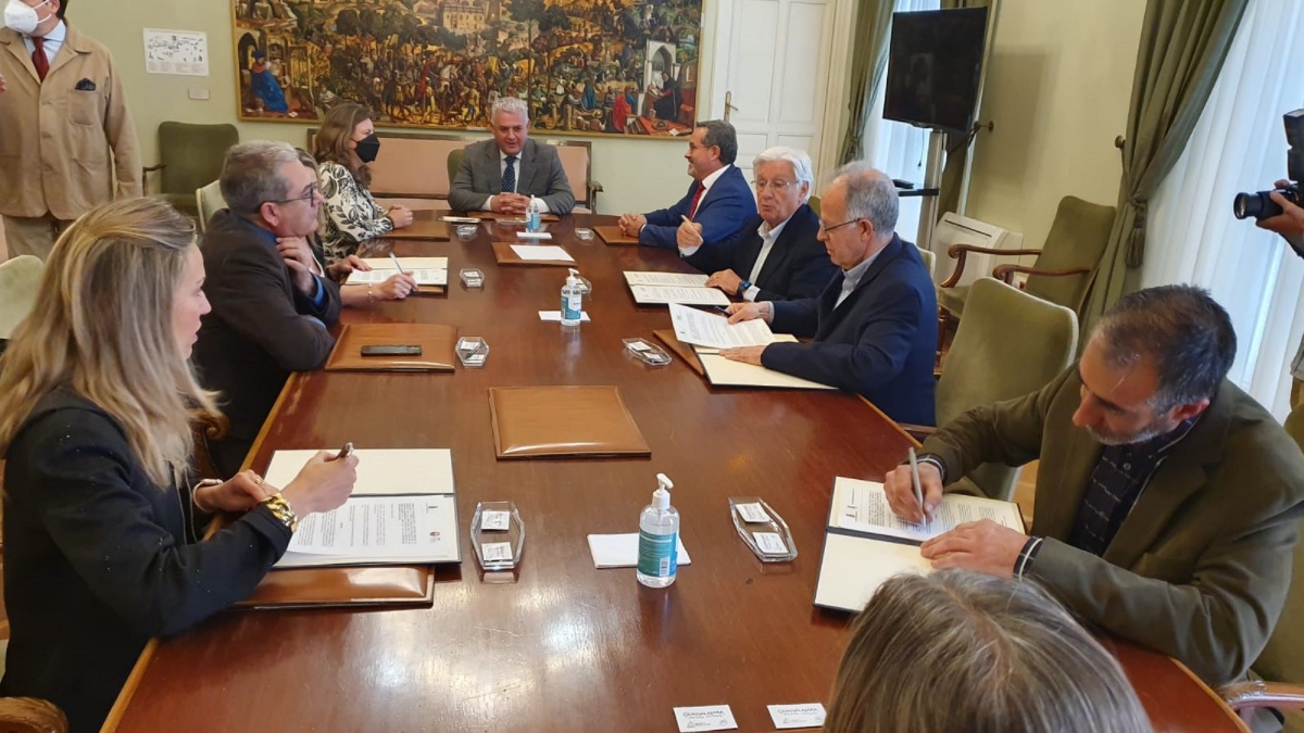 El Gobierno regional destina 30,6 millones de euros a los cinco Grupos de Acción Local de la provincia de Guadalajara / JCCM