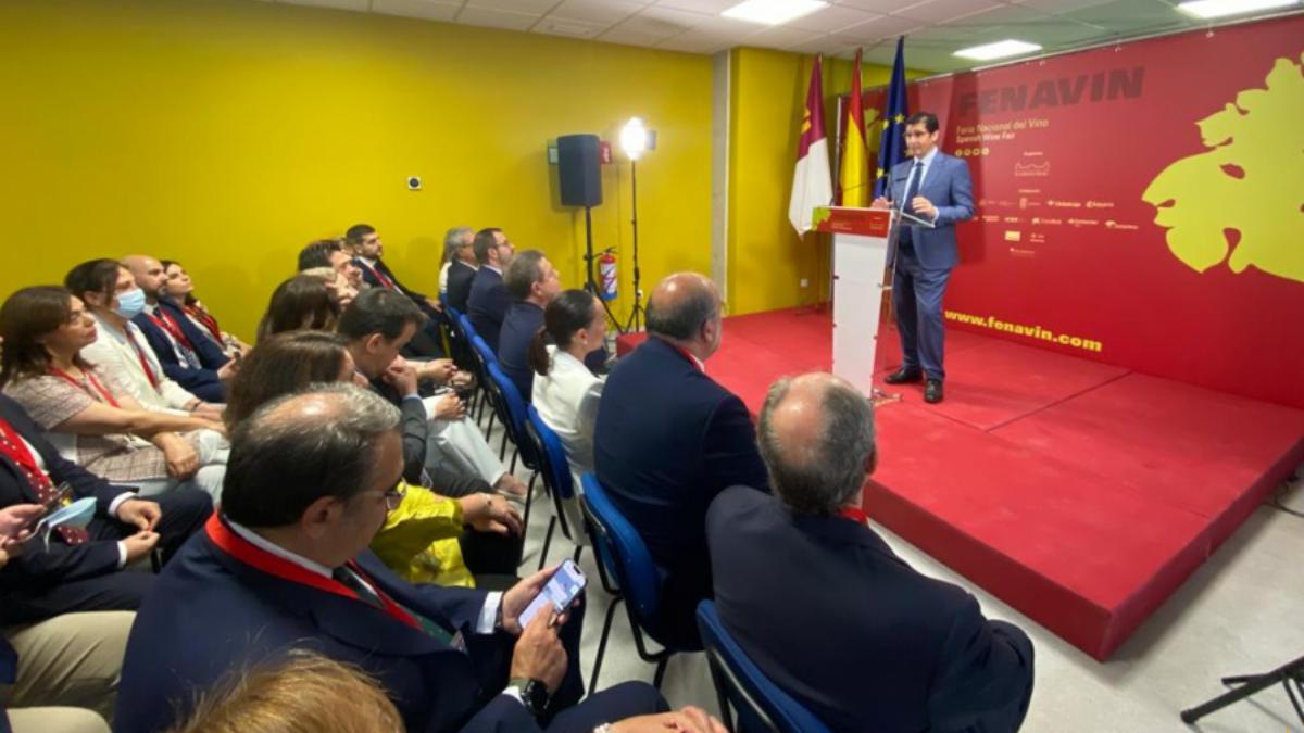 José Manuel Caballero ha anunciado esta mañana, en la inauguración de la Feria Nacional del Vino, que FENAVIN tendrá instalaciones permanentes y una infraestructura total del siglo XXI / Diputación Ciudad Real