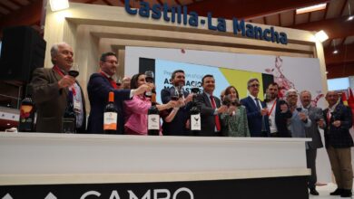 Castilla-La Mancha, Murcia y Comunidad Valenciana impulsan la recuperación de la variedad de uva monastrell en FENAVIN / JCCM