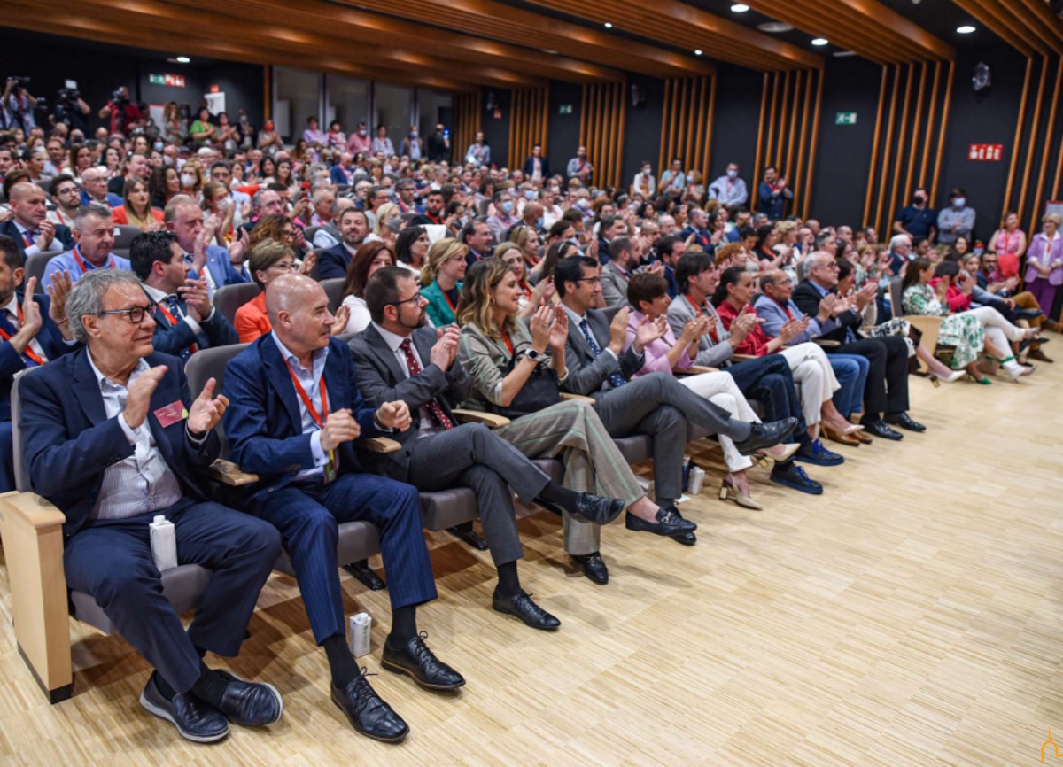 FENAVIN distingue en la edición de 2022 a Luis Zahora, Félix Bellido, Sandra Barneda, Moisés Rodríguez, Benjamín Prado y a la ministra Isabel Rodríguez / Diputación Ciudad Real