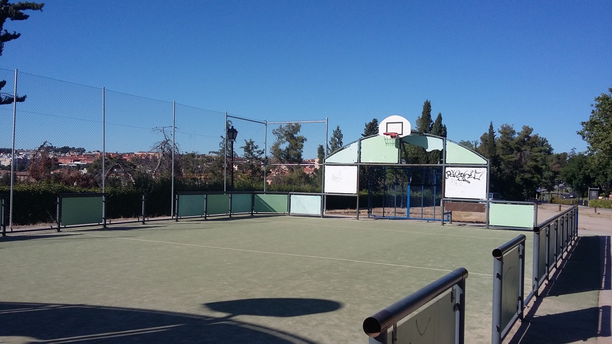 Comienza la mejora y adecentamiento de las 14 pistas multideporte de Toledo  / Ayto. Toledo