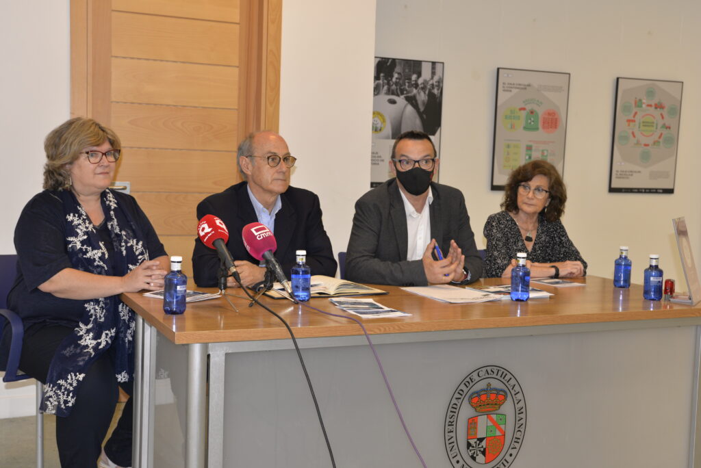El Aula Cultural Universidad Abierta de Ciudad Real acoge la exposición ‘Vidrio: presente y futuro circular’ / UCLM