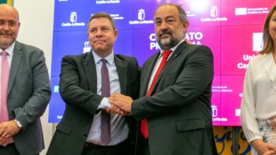 El presidente de Castilla-La Mancha, Emiliano García-Page, ha firmado hoy el Contrato programa entre la Junta de Comunidades de Castilla-La Mancha y la UCLM para el periodo 2022-2026 / JCCM