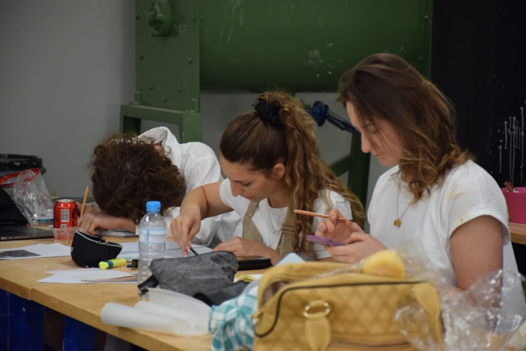 La Summer School impulsada por el Gobierno de Castilla-La Mancha en Talavera de la Reina pone el foco internacional en la cerámica y la gastronomía regional / JCCM