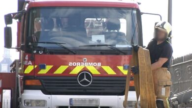 Bomberos en el incendio de Alcázar / EUROPA PRESS