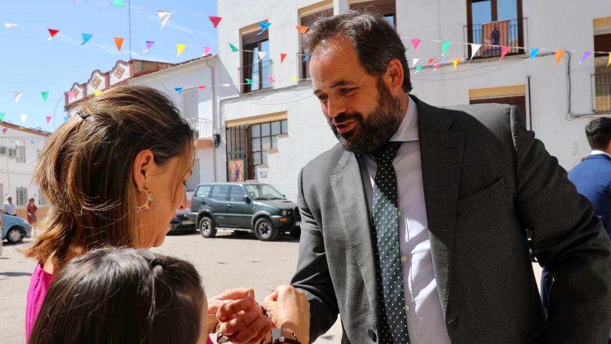 El presidente del PP-CLM, Paco Núñez, en Ledaña (Cuenca) / Foto: PPCLM