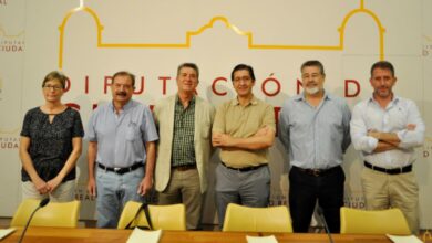 Caballero se ha reunido con el presidente de la AECC en la provincia, su gerente y el nuevo representante a nivel local / Foto: Diputación de Ciudad Real