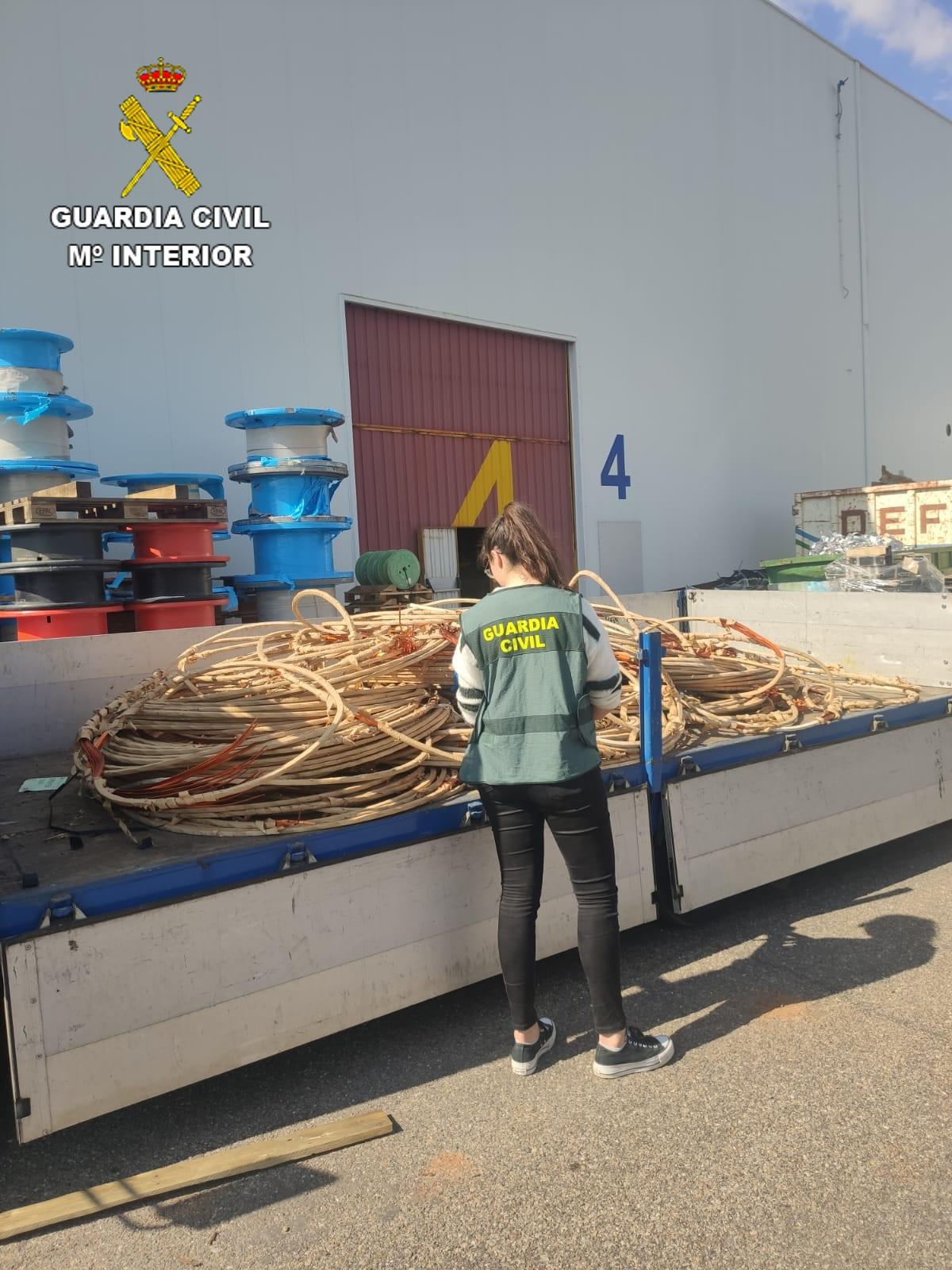 La Guardia Civil detiene a tres personas e investiga a otras nueve por robos de cobre / Foto: Guardia Civil