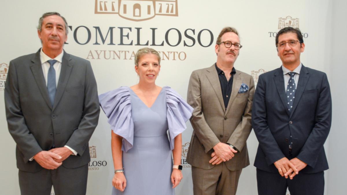 José Manuel Caballero muestra su apoyo “a los hombres y mujeres de la cultura” en la Fiesta de las Letras y las Artes de Tomelloso / Foto: Diputación Ciudad Real