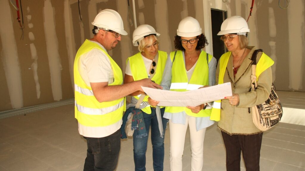 Los profesionales del ‘Virgen de la Luz’ realizan la primera visita al nuevo Hospital Universitario de Cuenca / JCCM