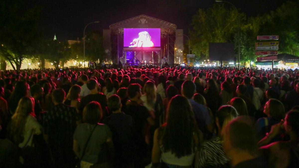 La cantante Rozalén actuaba en Toledo dentro de su programa de feria / Foto: Ayto. Toledo