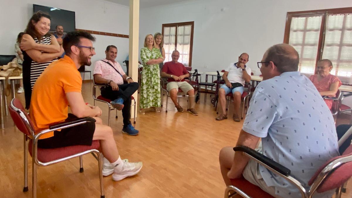 La viceconsejera de Promoción de la Autonomía y Atención a la Dependencia, Ana Saavedra ha visitado el servicio ‘SEPAP-MejoraT’ Belmonte junto a la alcaldesa del municipio, Lourdes López y la delegada de Bienestar Social en Cuenca, Amelia López / Foto: JCCM