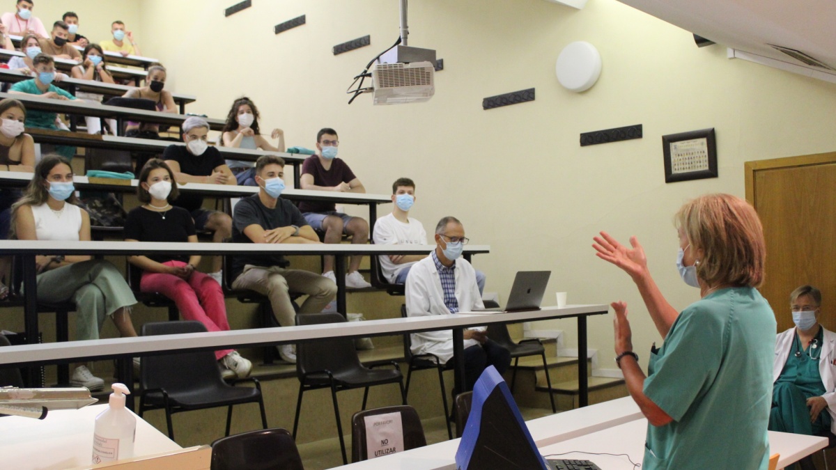 Acto de bienvenida a los alumnos de sexto de Medicina de la Universidad de Alcalá /JCCM