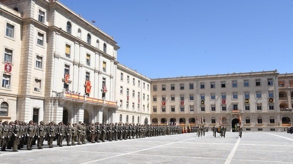 Acto de jura de bandera de personas civil en la Academia de Infantería de Toledo / JCCM (Foto de ARCHIVO)